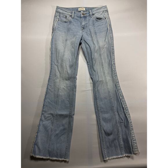 Shyanne Women's Light Wash Low Rise Seamed Bootcut Jeans - Size 28 (30x33) - Picture 1 of 6